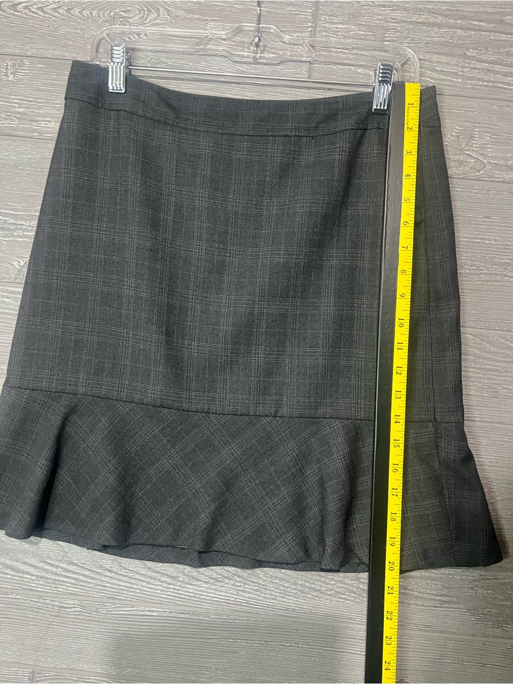 LOFT Classic Gray Plaid Ruffle Hem Skirt - Women's